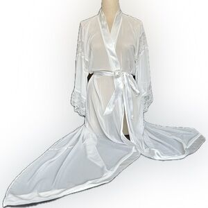 NWT In Bloom Elegant Ivory Sheer Robe with Lace Accents and Satin Trim